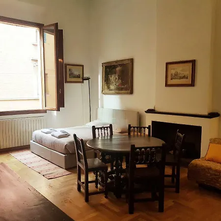 アパート Casa Bella Del Borgo 2 ボローニャ